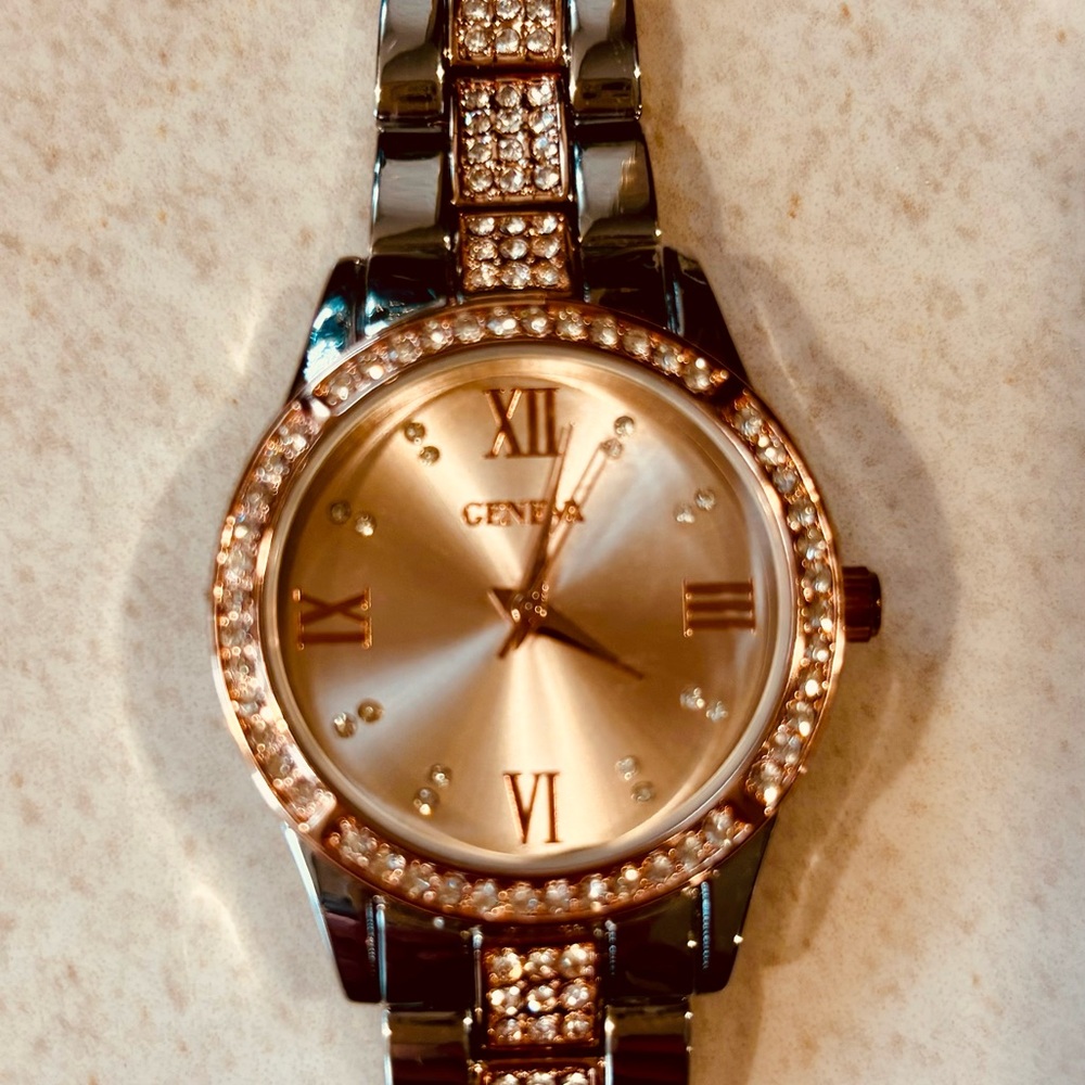 Geneva Women's Two-Tone Rose Gold Silver Crystal Bracelet Watch FMDJM112 NWOT